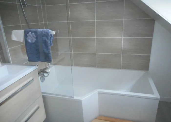 Gadeyne Nathalie Le De Malvoue Bed & Breakfast 3*